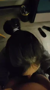 穿好衣服在激情告别